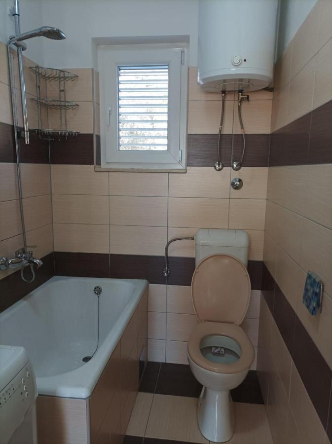 Apartman Modric Apartamento Seline Exterior foto